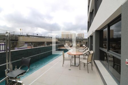 Studio à venda com 26m², 1 quarto e sem vagaÁrea comum - Piscina