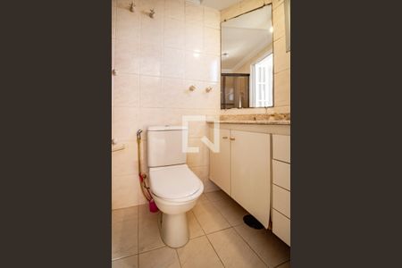 Apartamento à venda com 160m², 3 quartos e 3 vagasBanheiro da Suíte