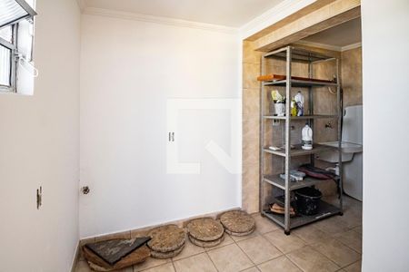 Apartamento à venda com 160m², 3 quartos e 3 vagasQuarto de Serviço Segundo Andar