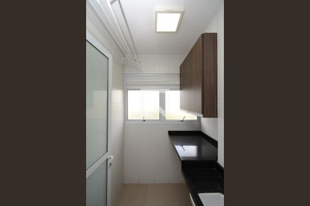 Apartamento para alugar com 63m², 2 quartos e 1 vagaÁrea de Serviço