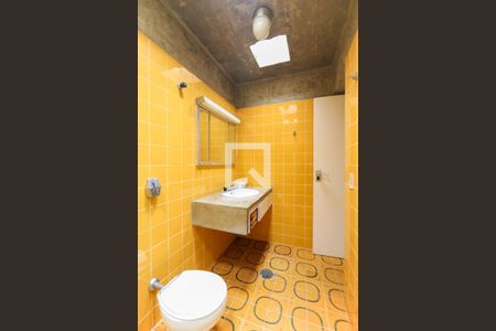 Casa à venda com 260m², 4 quartos e 4 vagasBanheiro da Suíte