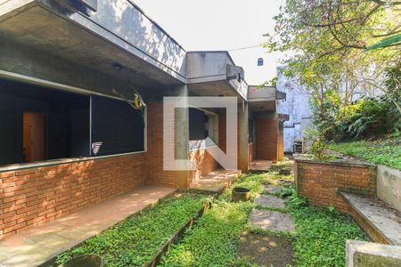 Casa à venda com 260m², 4 quartos e 4 vagasQuintal