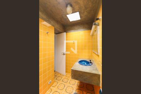 Casa à venda com 260m², 4 quartos e 4 vagasBanheiro 1