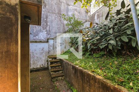 Casa à venda com 260m², 4 quartos e 4 vagasQuintal