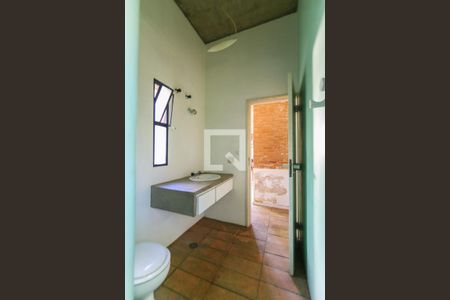 Casa à venda com 260m², 4 quartos e 4 vagasBanheiro 2