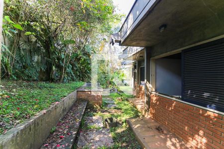 Casa à venda com 260m², 4 quartos e 4 vagasQuintal