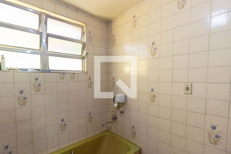 Casa à venda com 250m², 8 quartos e sem vaga Casa à venda com 250m², 8 quartos e sem vagaBanheiro