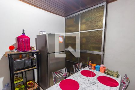 Casa à venda com 250m², 8 quartos e sem vaga Casa à venda com 250m², 8 quartos e sem vagaCozinha 1