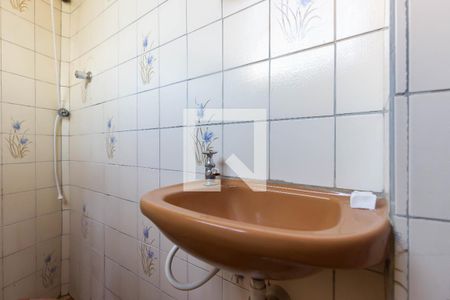 Casa à venda com 250m², 8 quartos e sem vaga Casa à venda com 250m², 8 quartos e sem vagaBanheiro