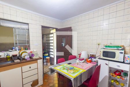 Casa à venda com 250m², 8 quartos e sem vaga Casa à venda com 250m², 8 quartos e sem vagaCozinha 3
