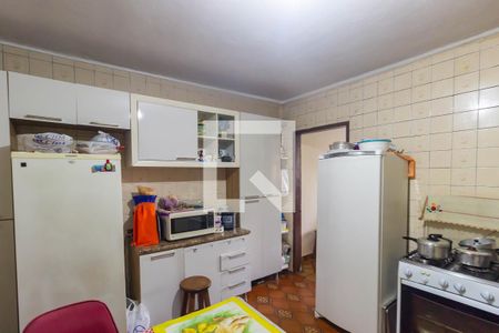 Casa à venda com 250m², 8 quartos e sem vaga Casa à venda com 250m², 8 quartos e sem vagaCozinha 3