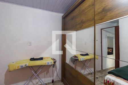 Casa à venda com 250m², 8 quartos e sem vaga Casa à venda com 250m², 8 quartos e sem vagaQuarto 4