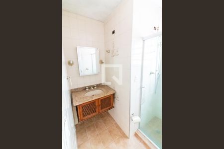 Casa à venda com 110m², 3 quartos e 2 vagas Casa à venda com 110m², 3 quartos e 2 vagasBanheiro