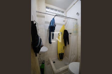 Apartamento à venda com 180m², 4 quartos e 1 vagaBanheiro da área de serviço