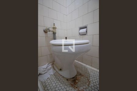 Apartamento à venda com 180m², 4 quartos e 1 vagaBanheiro da área de serviço - vaso