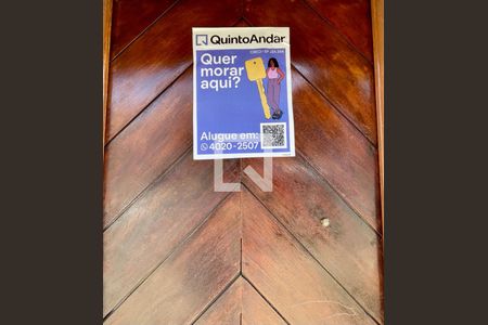 Casa à venda com 317m², 4 quartos e 4 vagasPlaca