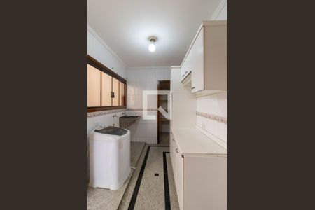 Casa à venda com 317m², 4 quartos e 4 vagasÁrea de Serviço