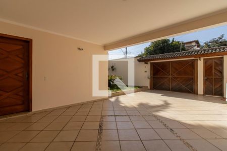 Casa à venda com 317m², 4 quartos e 4 vagasÁrea Externa