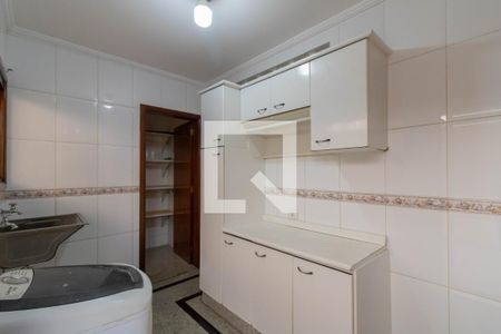 Casa à venda com 317m², 4 quartos e 4 vagasÁrea de Serviço