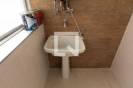 Apartamento para alugar com 180m², 3 quartos e 2 vagas Apartamento para alugar com 180m², 3 quartos e 2 vagasÁrea de Serviço