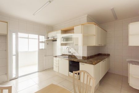 Cozinha de apartamento para alugar com 3 quartos, 180m² em Indianópolis, São Paulo