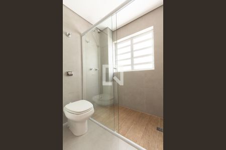 Banheiro da Suíte 2 de apartamento para alugar com 3 quartos, 180m² em Indianópolis, São Paulo