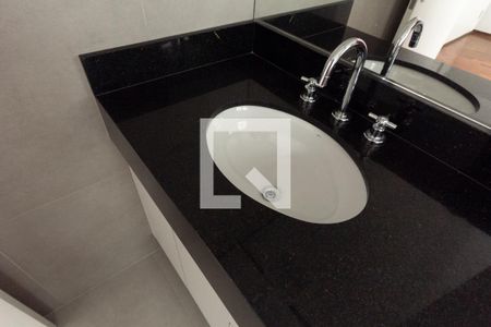 Apartamento para alugar com 180m², 3 quartos e 2 vagas Apartamento para alugar com 180m², 3 quartos e 2 vagasBanheiro da Suíte 2