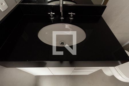 Apartamento para alugar com 180m², 3 quartos e 2 vagas Apartamento para alugar com 180m², 3 quartos e 2 vagasBanheiro da Suíte 1