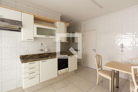 Apartamento para alugar com 180m², 3 quartos e 2 vagas Apartamento para alugar com 180m², 3 quartos e 2 vagasCozinha