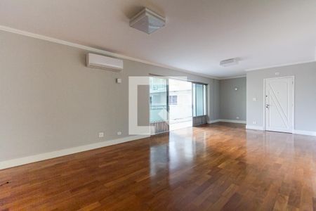 Sala de apartamento para alugar com 3 quartos, 180m² em Indianópolis, São Paulo