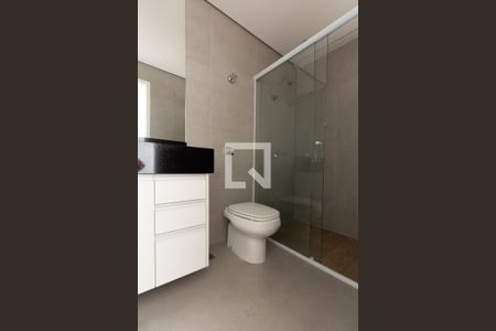 Apartamento para alugar com 180m², 3 quartos e 2 vagas Apartamento para alugar com 180m², 3 quartos e 2 vagasBanheiro da Suíte 1