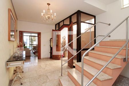 Casa à venda com 720m², 5 quartos e 5 vagasHall de entrada