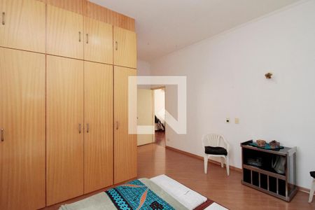 Casa à venda com 720m², 5 quartos e 5 vagasSuíte 2