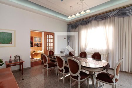 Sala de casa à venda com 5 quartos, 720m² em Pacaembu, São Paulo