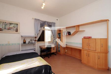 Casa à venda com 720m², 5 quartos e 5 vagasSuíte 3