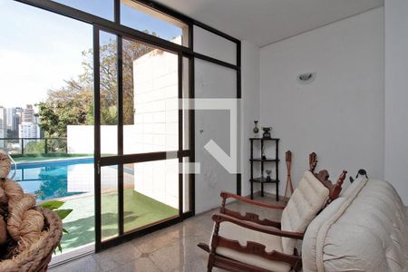 Sala de casa à venda com 5 quartos, 720m² em Pacaembu, São Paulo