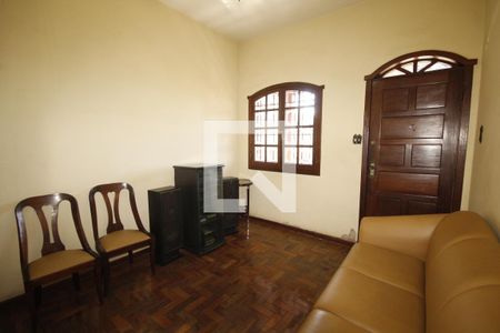 Sala 1 de casa à venda com 3 quartos, 146m² em João Pinheiro, Belo Horizonte