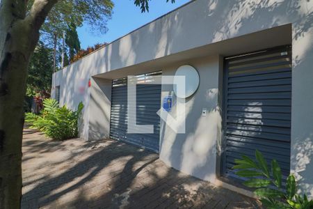 Casa de condomínio à venda com 420m², 4 quartos e 5 vagasFachada0