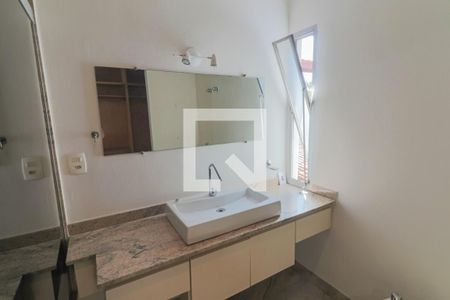 Casa de condomínio à venda com 420m², 4 quartos e 5 vagasSuite 02