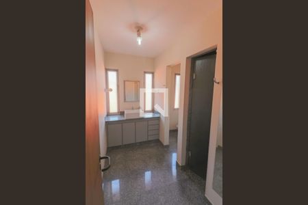 Casa de condomínio à venda com 420m², 4 quartos e 5 vagasBanheiro Quarto 3 e 4