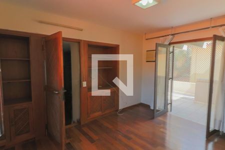 Casa de condomínio à venda com 420m², 4 quartos e 5 vagasSuite 01