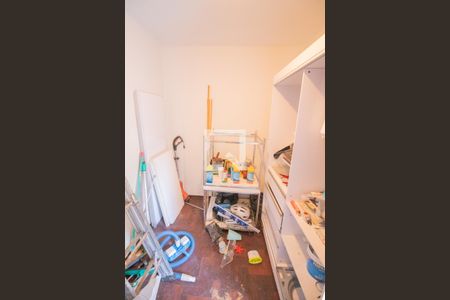 Casa de condomínio à venda com 420m², 4 quartos e 5 vagasQuarto Serviço 2