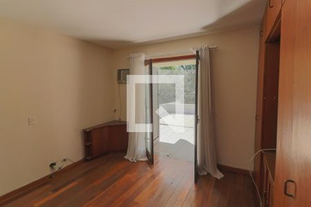 Casa de condomínio à venda com 420m², 4 quartos e 5 vagasQuarto 3