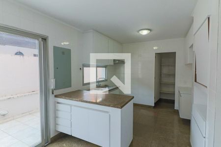 Casa de condomínio à venda com 420m², 4 quartos e 5 vagasCozinha