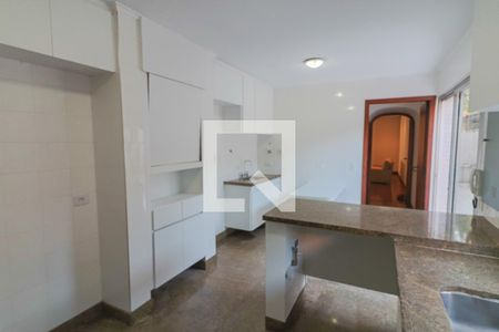 Casa de condomínio à venda com 420m², 4 quartos e 5 vagasCozinha