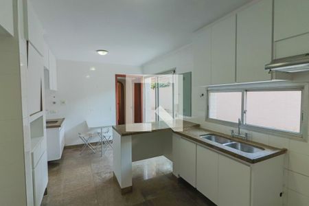 Casa de condomínio à venda com 420m², 4 quartos e 5 vagasCozinha