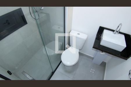 Banheiro de apartamento para alugar com 1 quarto, 28m² em Vila Formosa, São Paulo