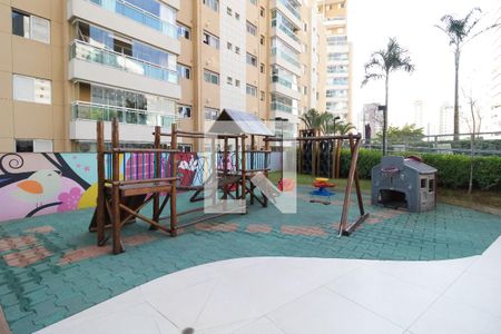 Apartamento à venda com 83m², 2 quartos e 2 vagasÁrea comum - Playground