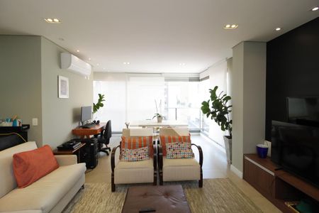 Sala de apartamento à venda com 2 quartos, 83m² em Itaim Bibi, São Paulo