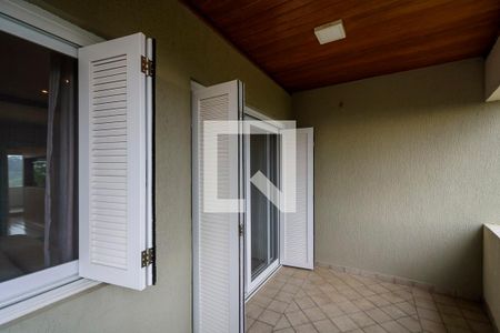 Sacada de casa à venda com 4 quartos, 535m² em Teresópolis, Porto Alegre